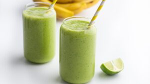 Read more about the article Pinanana parsley kale smoothie